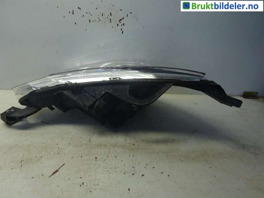 Frontlykt høyre halogen til Citroën DS3 2010-2019  (CITROEN|16 069 316 80||6208 Y0)