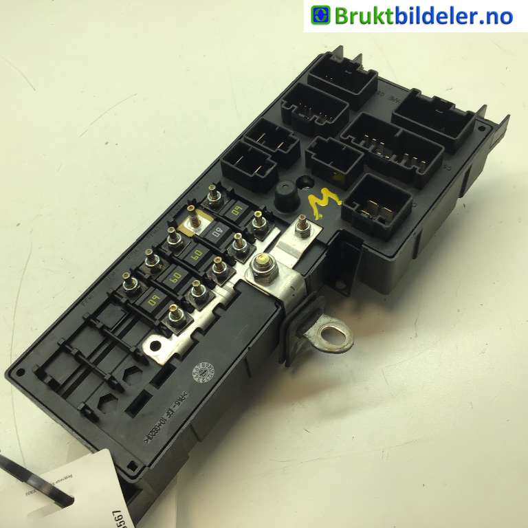 Sikringsboks til Volvo XC90 2002-2006 (Type I, Fase 1) (VOLVO|8678449|)