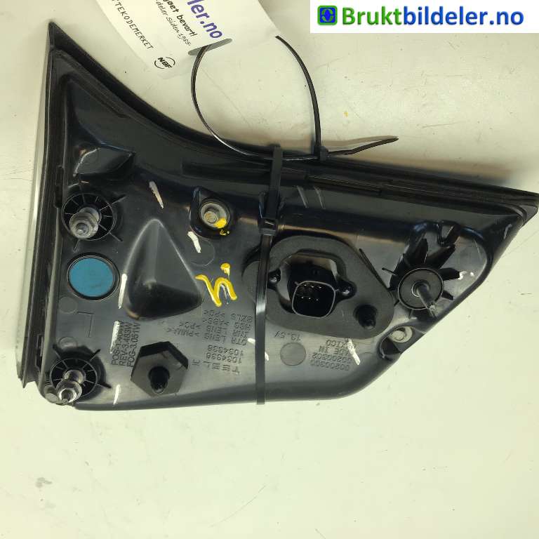 Baklykt venstre indre til Tesla Model X 2016-->>  (TESLA|1034338-00-A|T18G1610141|)
