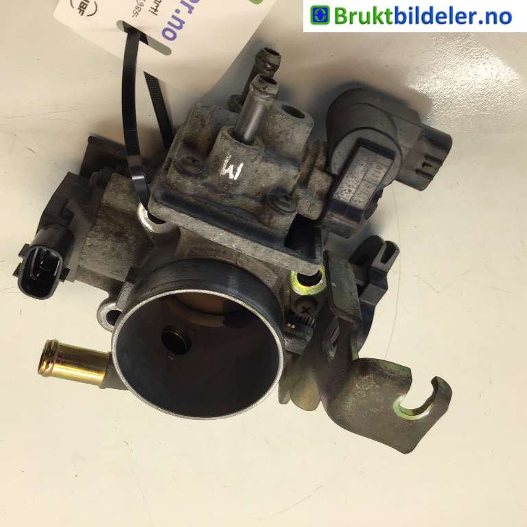 Spjeldhus til Suzuki Swift, 2005-2010  (SUZUKI|13400-84E12)