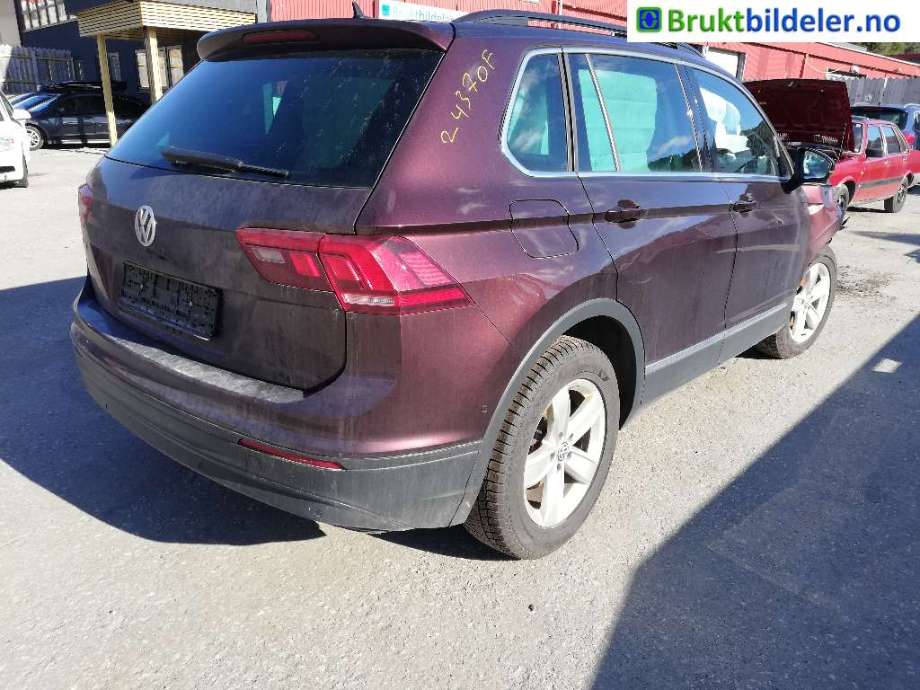 Dør høyre foran til VW Tiguan, 2016-2020 (Type II, Fase 1) (VOLKSWAGEN|)