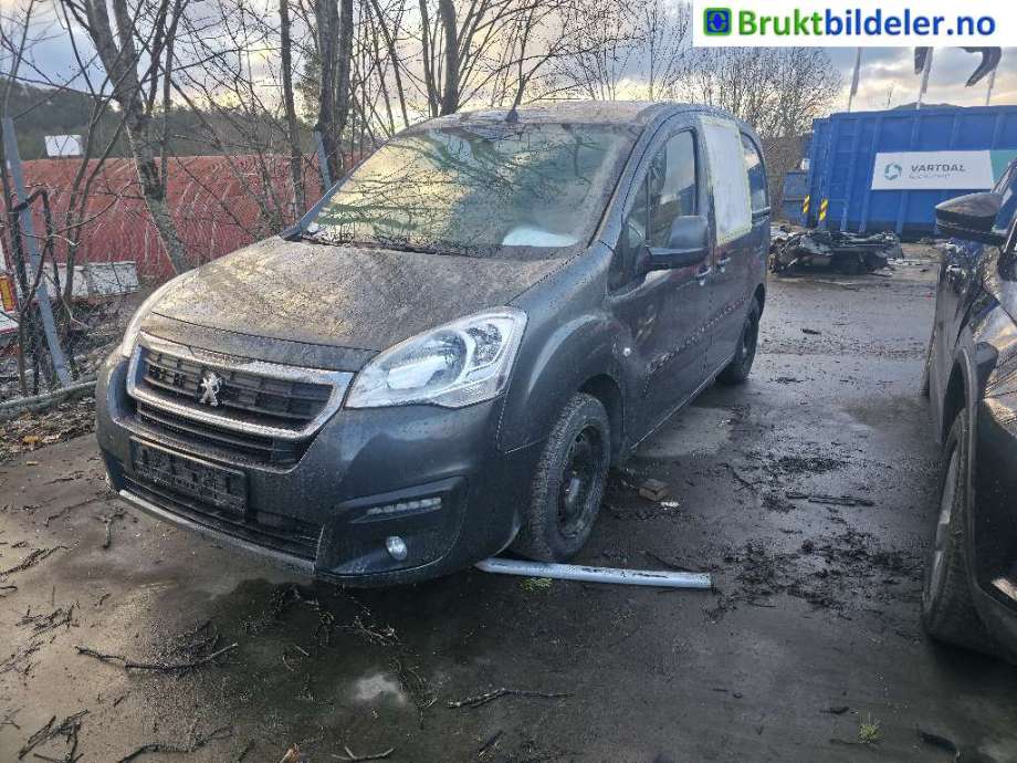 Frontlykt venstre halogen til Peugeot Partner, 2015-2019 (Type II, Fase 2)  (PEUGEOT|)