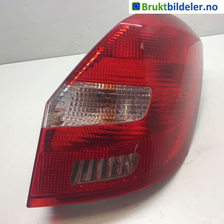Baklykt høyre til Škoda Fabia 2007-2010 (Type II, Fase 1) (SKODA|5J6 945 112|)