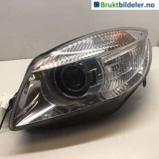 Frontlykt venstre halogen til Škoda Fabia, 2007-2010 (Type II, Fase 1)  (SKODA|5J1 941 017 B|1ZV 247 025-09|5J1 941 015 B)
