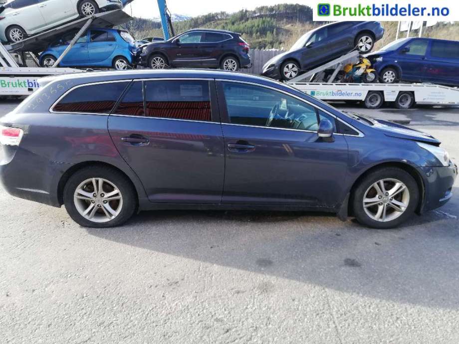 Dør høyre bak til Toyota Avensis, 2009-2015 (Type III, Fase 1) (TOYOTA|)