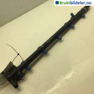 Dyseskinne (fuelrail) til Mercedes ML, 1997-2005 (W163) (W163) (MERCEDES|A 612 070 00 95|0 445 215 007)