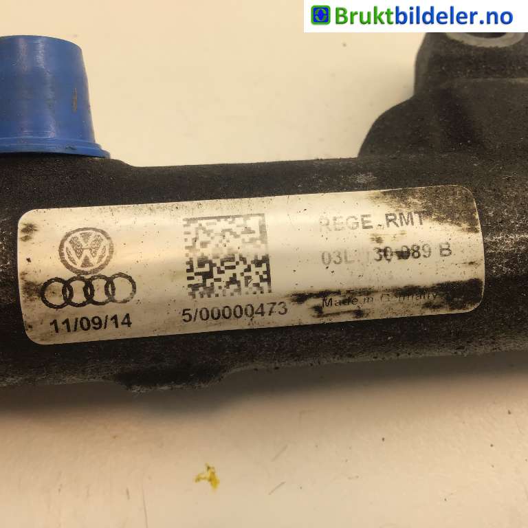 Dyseskinne (fuelrail) til Škoda Rapid 2012-2019  (SKODA|03L 130 089 B|)