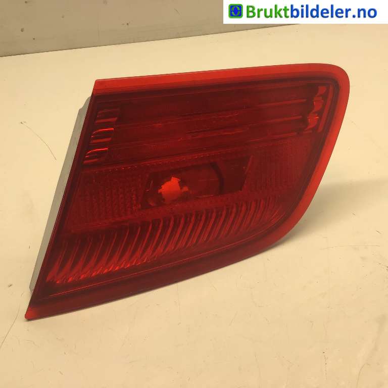 Baklykt høyre indre til BMW 3-Serie, 2005-2011 (E90/E91/E92/E93) (E90/E91/E92/E93) (BMW|63 21 7 162 300)