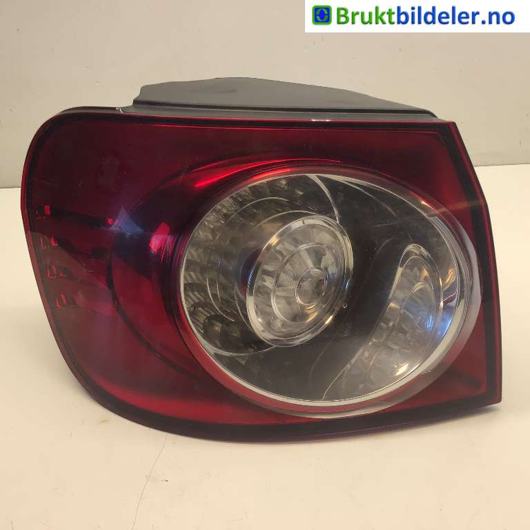 Baklykt venstre til VW Golf, Plus/Cross 2005-2009 (Fase 1) (VOLKSWAGEN|5M0 945 095 N|)