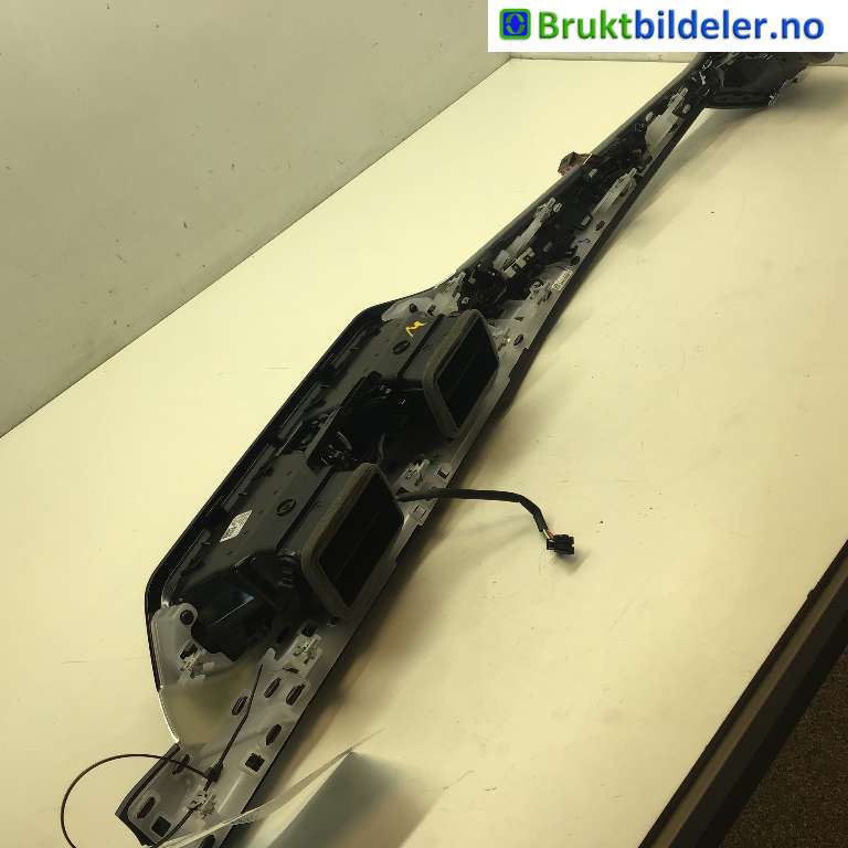 Diverse deler til BMW i4 2021-->> (G26) (G26) (BMW IX4|64 22 5 A04 CE2|)