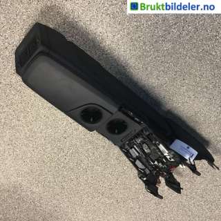 Sete armlene lokk til Porsche Taycan, 2019->>  (PORSCHE|9J1 858 403 B)