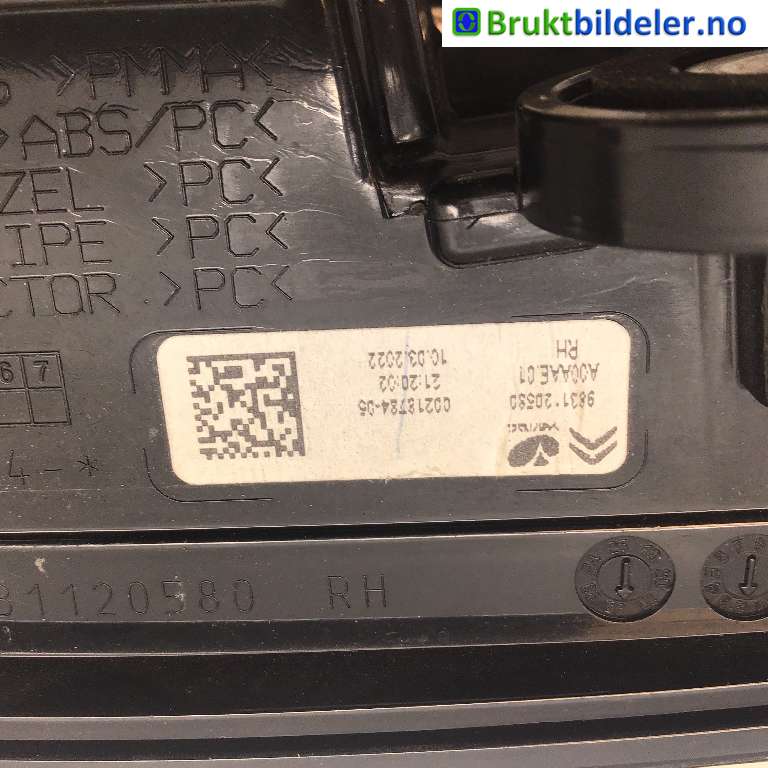 Baklykt høyre indre til Citroën ë-C4 2020-->>  (CITROEN|98 311 205 80|00218784--05|)