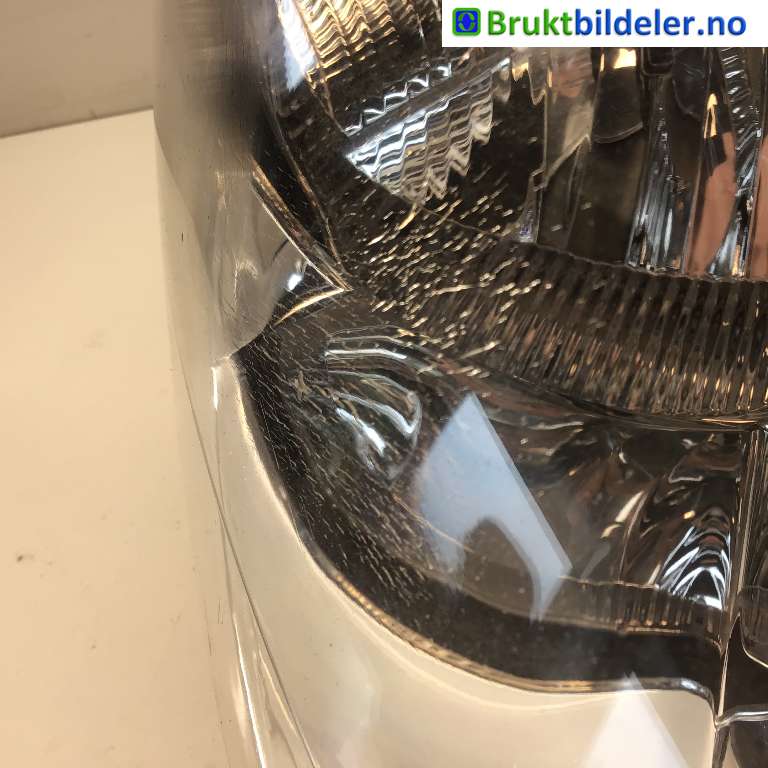 Frontlykt høyre halogen til Peugeot Expert 2007-2016 (Type II) (PEUGEOT|6206 L0|89902604|)