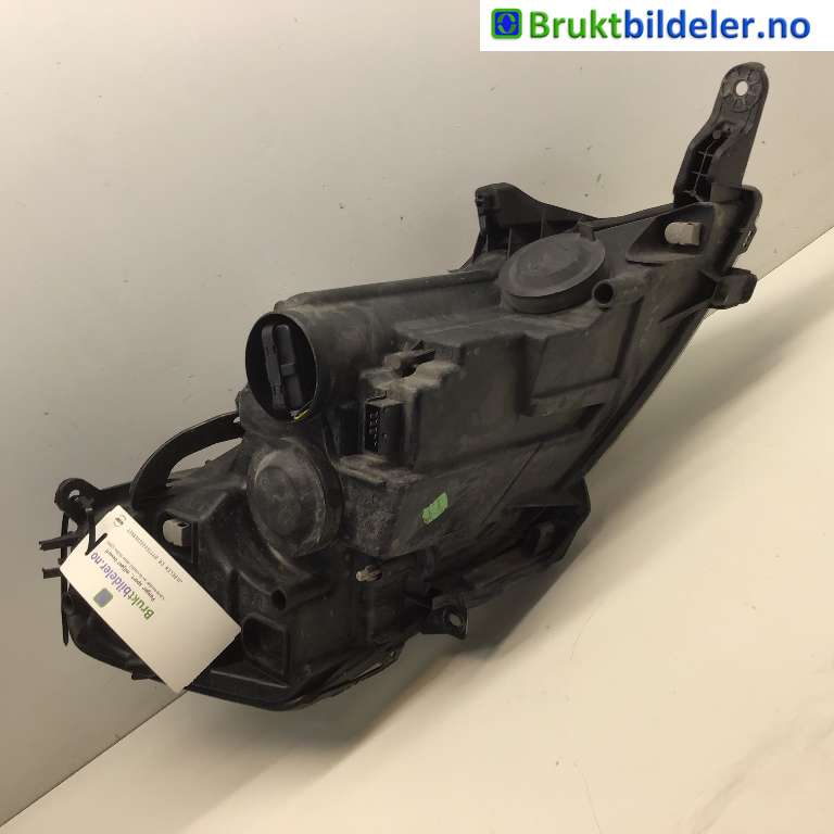 Frontlykt venstre halogen til Peugeot Expert 2007-2016 (Type II)  (PEUGEOT|6208 L0|89902605|)