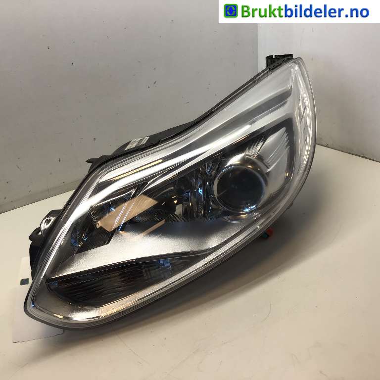 Frontlykt venstre xenon til Ford Focus, 2011-2014 (Type III, Fase 1)  (FORD|BM51-13D155-AJ)