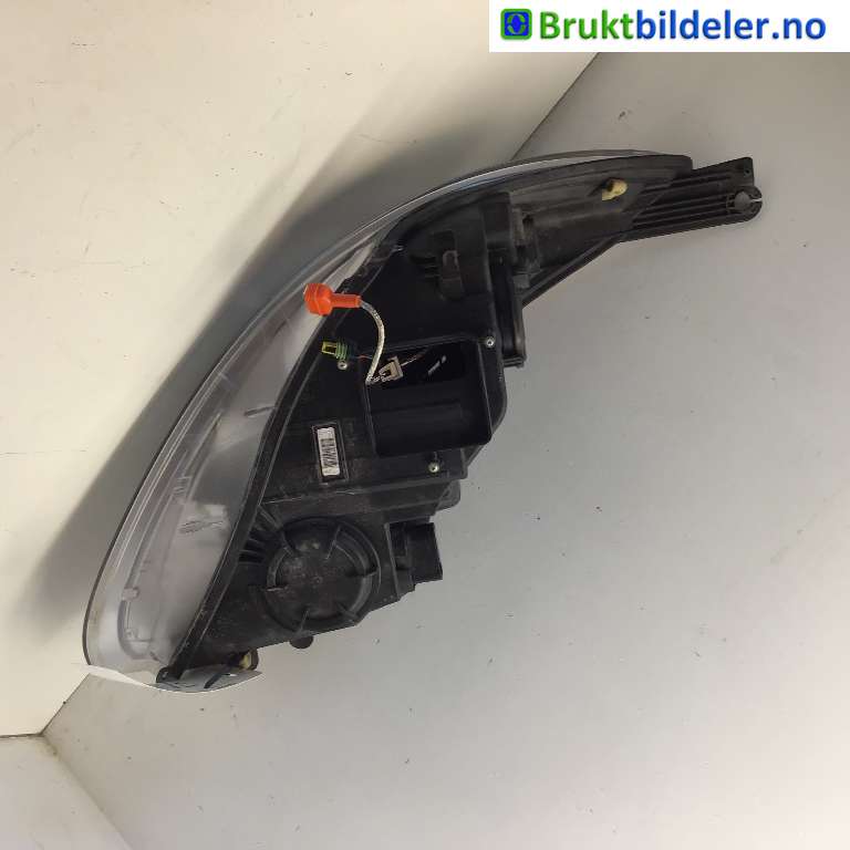 Frontlykt venstre xenon til Ford Focus 2011-2014 (Type III, Fase 1)  (FORD|BM51-13D155-AJ|)