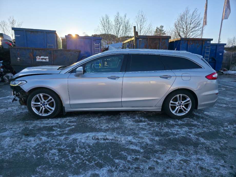 Dør venstre bak til Ford Mondeo, 2014-2019 (Type V, Fase 1)  (FORD|)