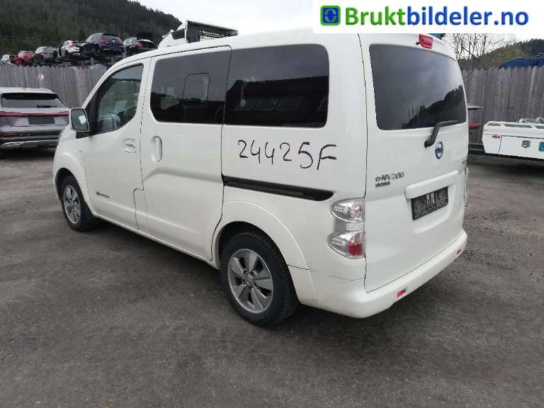 Støtfanger bak til Nissan NV200, 2010-2019  (NISSAN|)