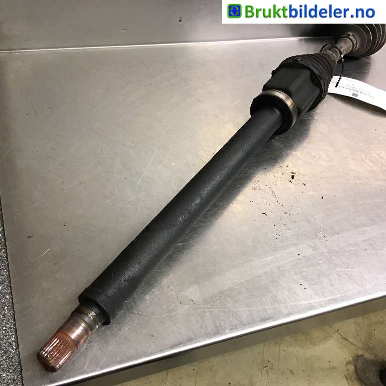 Drivaksel høyre foran til Volvo V70 2005-2007 (Type II, Fase 2)  (VOLVO|P30681076|)