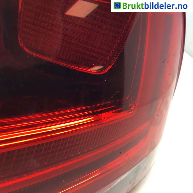 Baklykt høyre til VW Golf VII 2012-2017 (Fase 1)  (VOLKSWAGEN|5G0 945 096 P|90052060A|)