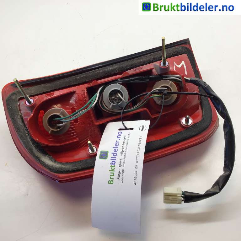 Baklykt høyre til Toyota RAV4 2000-2006 (Type II)  (TOYOTA|81551-42060|)
