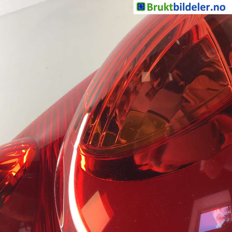Baklykt venstre til Peugeot 107 2006-2014 (PEUGEOT|6350 X6|)