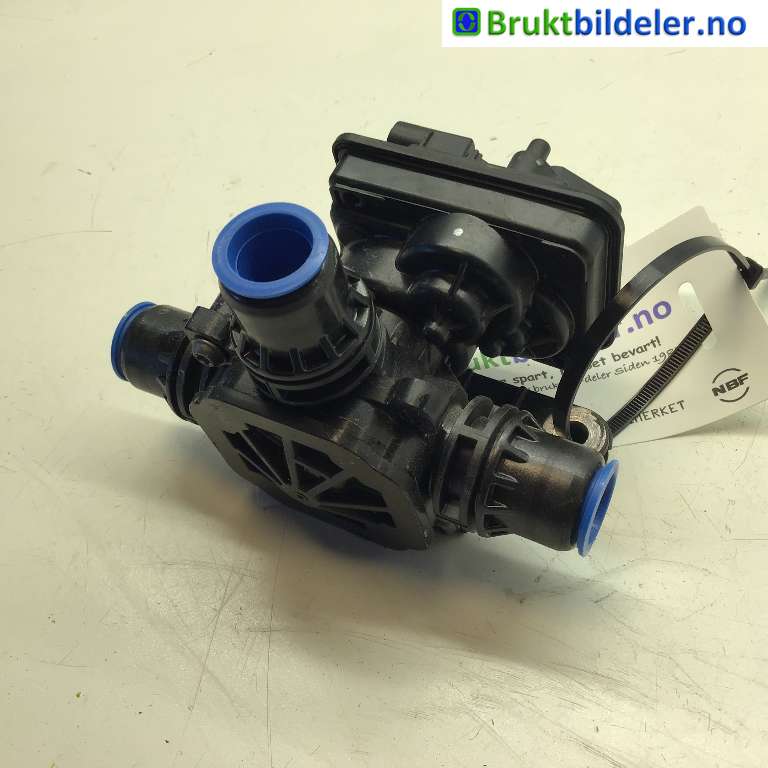 Diverse deler til BMW i4 2021-->> (G26) (G26) (BMW IX4|64 11 9 462 114|)