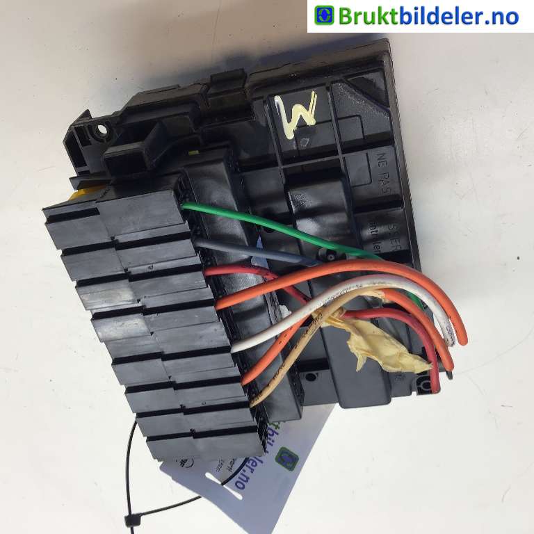Sikringsboks til Peugeot 3008 2009-2016 (Type I)  (PEUGEOT|96 670 449 80|BSM-R02-0006/05/10|)