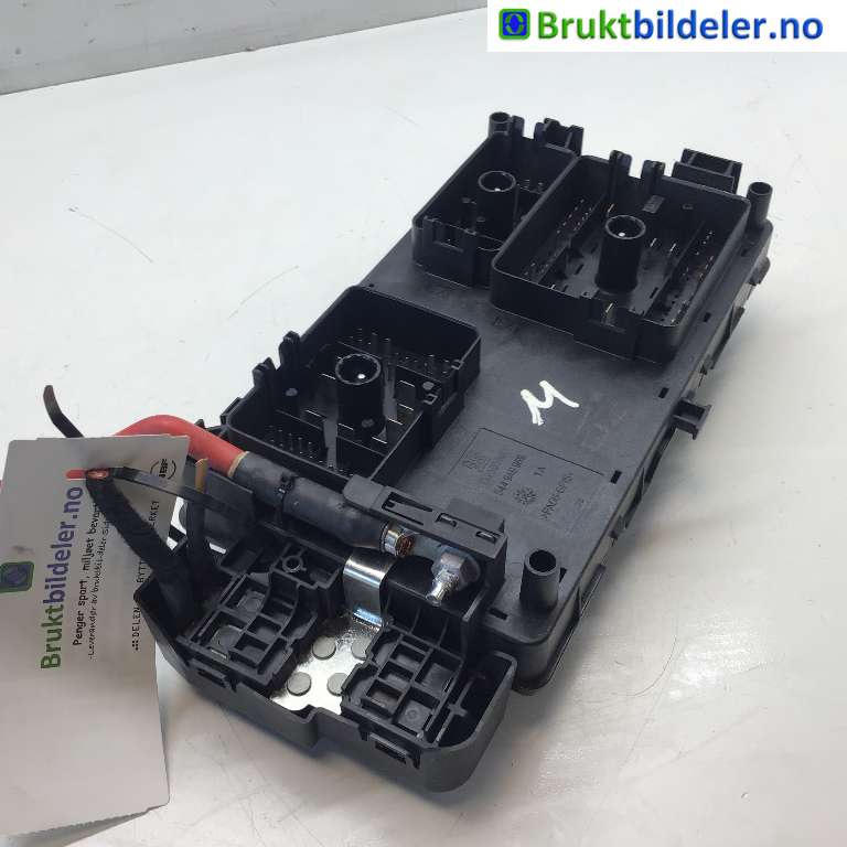 Sikringsboks til Opel Insignia A, 2009-2014  (OPEL|13343479)