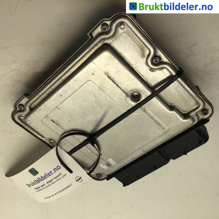 Styreenhet motor til Opel Insignia A 2009-2014  (OPEL|55 577 674|0 281 017 452|)