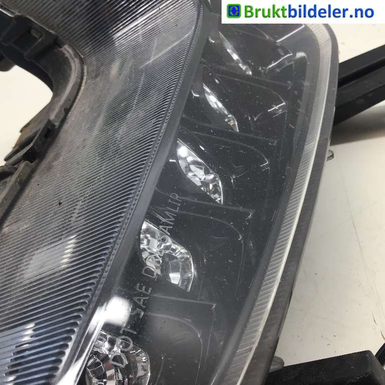 Tåkelykt høyre foran til Hyundai Ioniq Electric 2016-2019 (Fase 1)  (HYUNDAI|92208-G2000|)