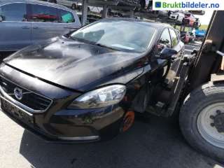 Skjerm venstre foran til Volvo V40, 2012-2019  (VOLVO|31301261)