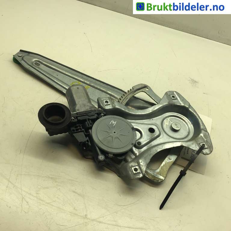 Ruteheis venstre bak til Toyota Auris, 2013-2015 (Type II, Fase 1) (TOYOTA|6984002240)