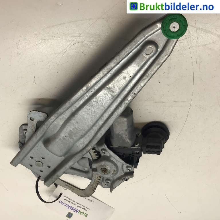 Ruteheis venstre bak til Toyota Auris 2013-2015 (Type II, Fase 1) (TOYOTA|6984002240|)