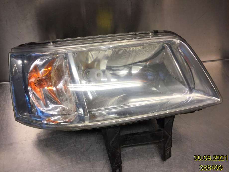 Frontlykt høyre halogen til VW Transporter / Caravelle 2003-2009 (Fase 1) (T5) (T5) (VOLKSWAGEN|7H1 941 016 J|0 301 191 302|7H1 941 018 N)
