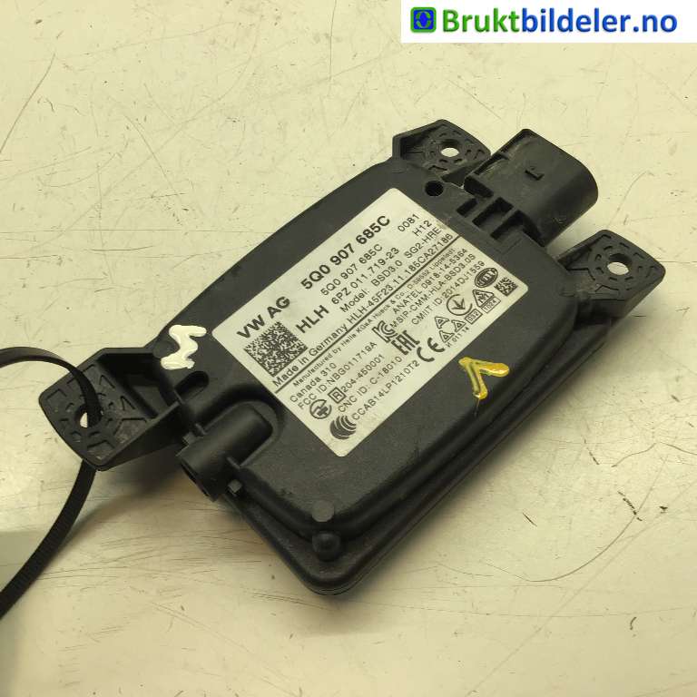 Sensor radar til Škoda Kodiaq, 2017-->>  (SKODA|5Q0 907 685 C)