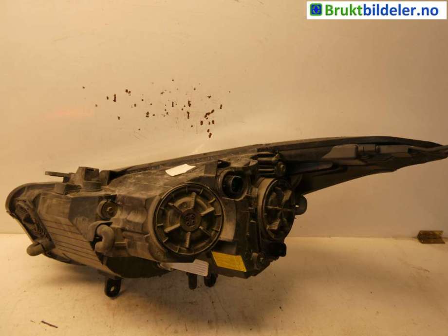 Frontlykt høyre xenon til Hyundai i40 2012-2017  (HYUNDAI|92102 3Z030|)
