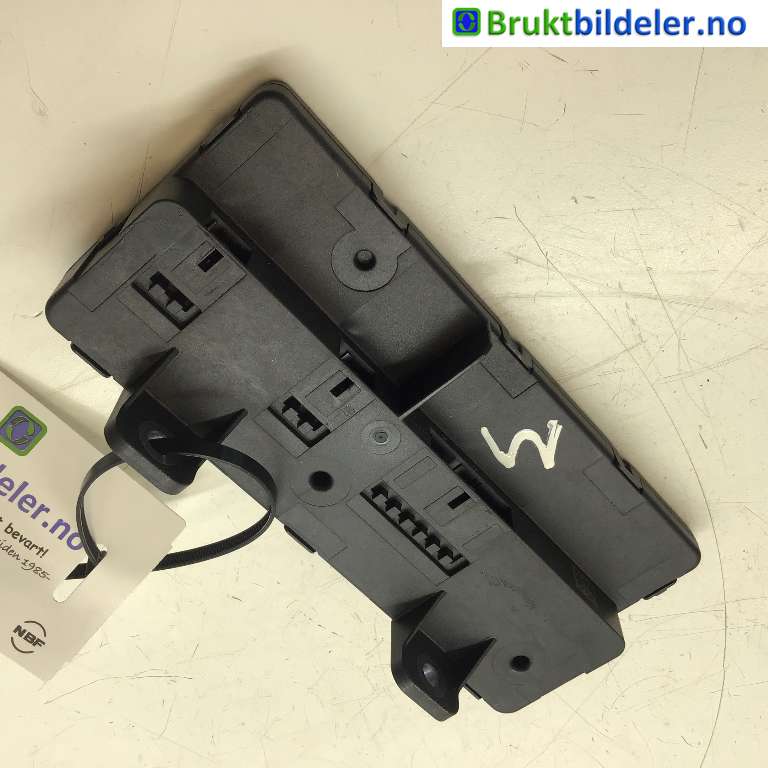 Styreenhet batteri til Mercedes EQC 2019-->>  (MERCEDES|A 789 900 55 00|5DI 014.239-20|EB300-081)
