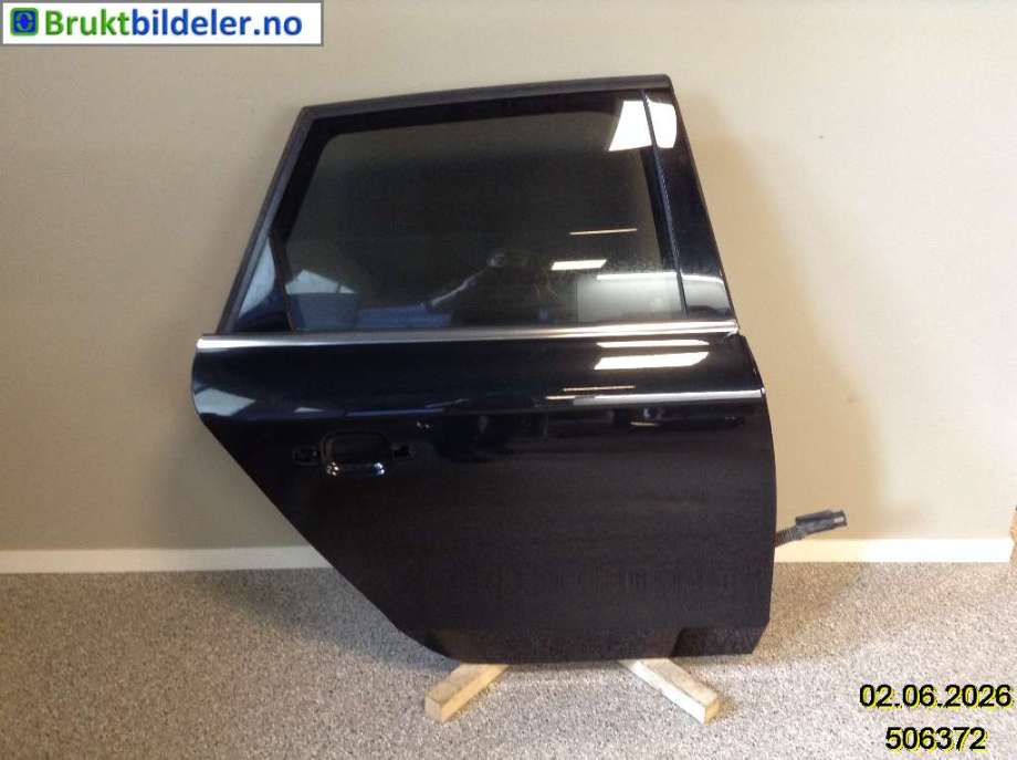 Dør høyre bak til Audi A4, 2007-2014 (Type IV) (B8) (B8) (AUDI|8K9 833 052 D)
