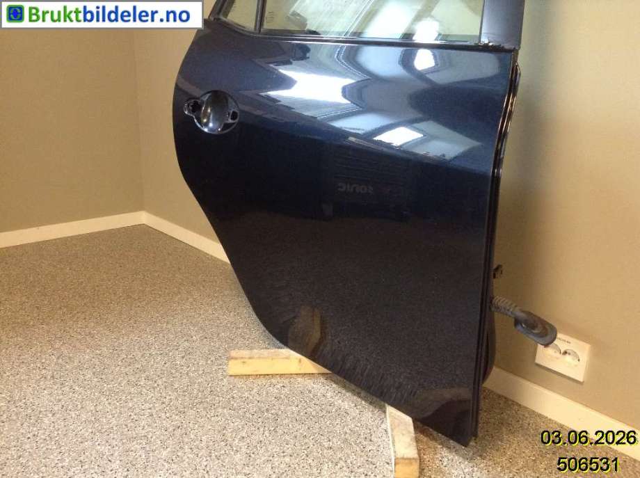 Dør høyre bak til Toyota Auris 2010-2012 (Type I, Fase 2)  (TOYOTA|6700302250|)