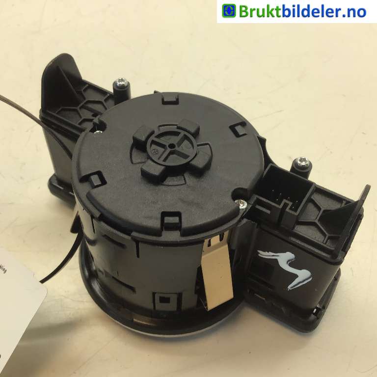 Bryter lys til Mercedes C-Klasse 2011-2014 (Fase 2) (W204) (W204) (MERCEDES|A 212 905 05 51|10091531|)