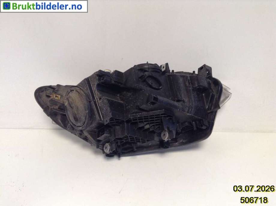 Frontlykt venstre halogen til BMW 1-Serie 2011-2015 (Fase 1) (F20/F21) (F20/F21) (BMW|63 11 7 229 671|1EG 010 741-07|)