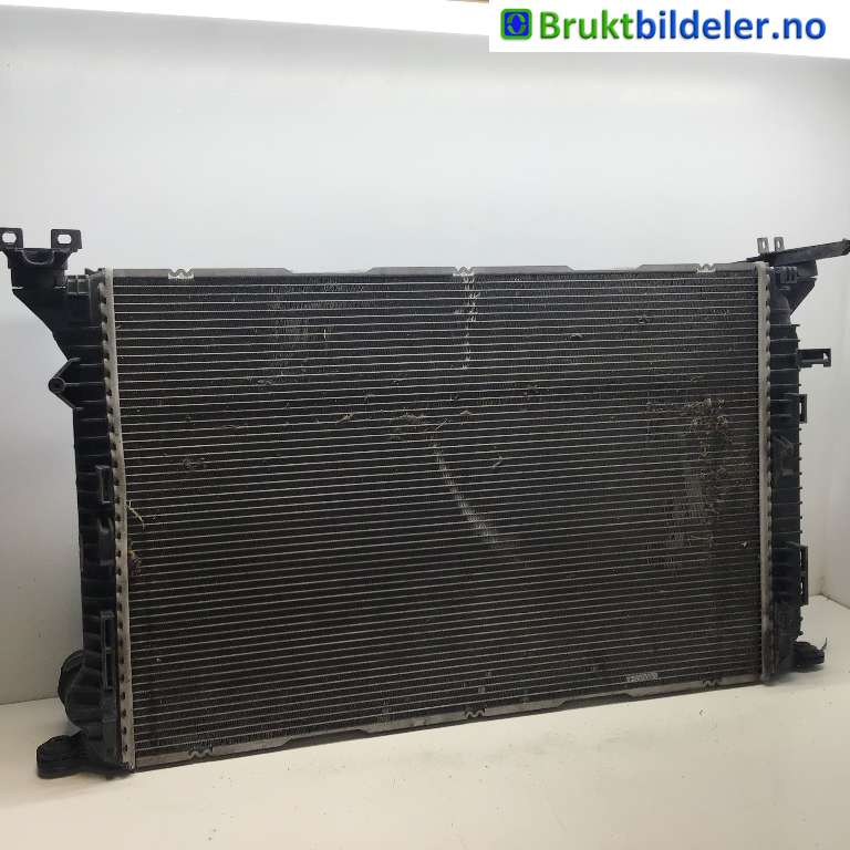 Radiator (automat gir) til Audi A4 2007-2014 (Type IV) (B8) (B8) (AUDI|8K0 121 251 AA|)