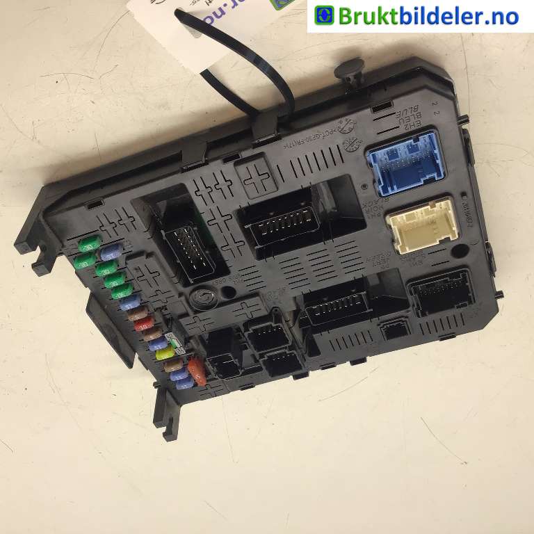 Styreenhet comfort (BCM) til Peugeot Partner, 2008-2015 (Type II, Fase 1)  (PEUGEOT|9812189480)