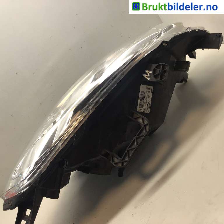 Frontlykt venstre halogen til Peugeot Partner 2008-2015 (Type II, Fase 1)  (PEUGEOT|9682828280|89318031|)