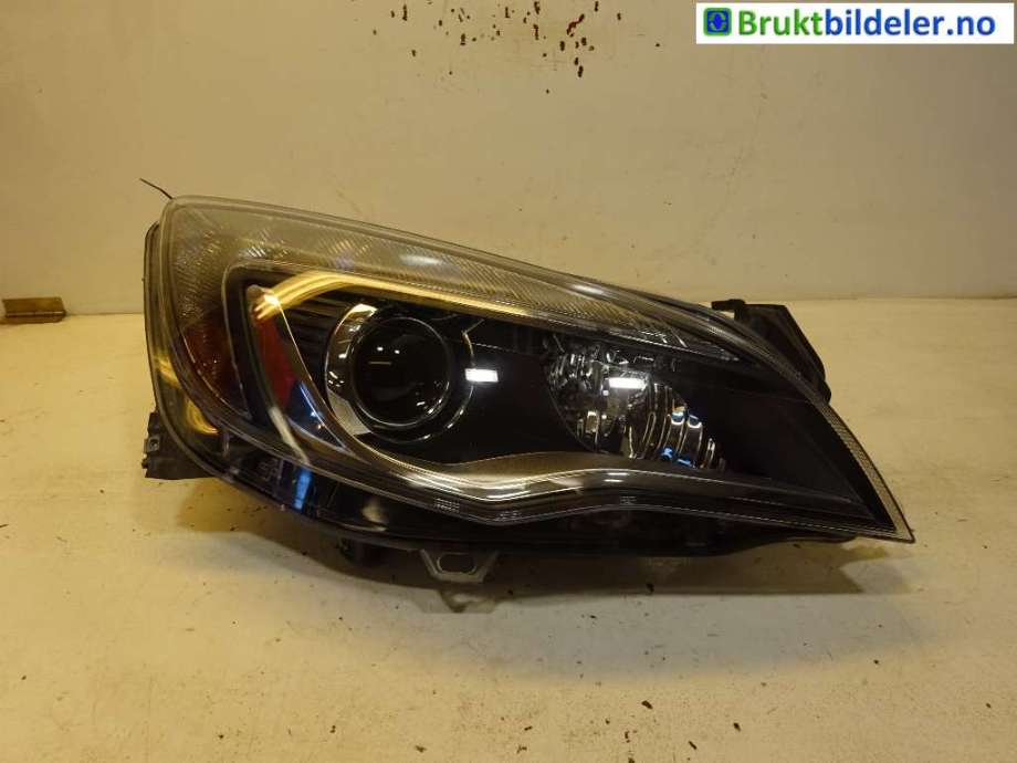 Frontlykt høyre xenon til Opel Astra J, 2010-2015  (OPEL|13374518)