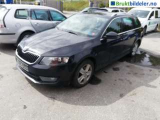 Dør venstre foran til Škoda Octavia, 2013-2016 (Type III, Fase 1)  (SKODA|)