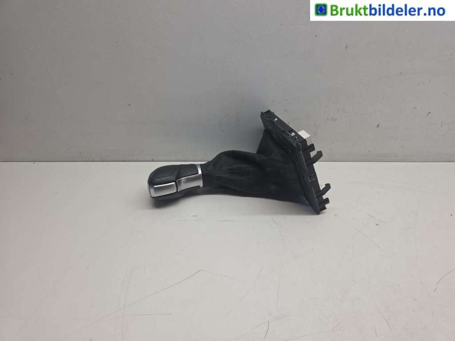 Diverse deler til VW Golf Sportsvan, 2014-2018  (VOLKSWAGEN|517 713 203 A)