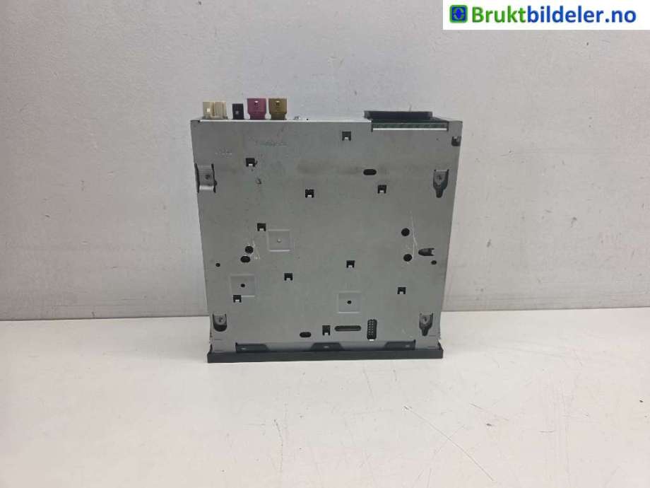 Bilstereo til VW Golf Sportsvan 2014-2018 (VOLKSWAGEN|5G0 035 820 A|)