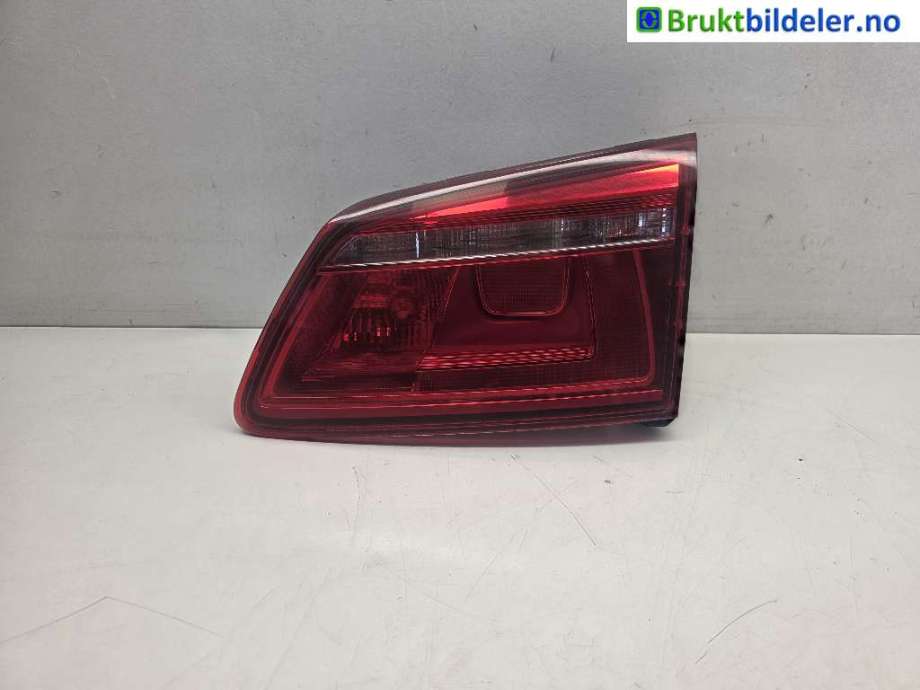 Baklykt høyre indre til VW Golf Sportsvan, 2014-2018  (VOLKSWAGEN|510 945 094 K)